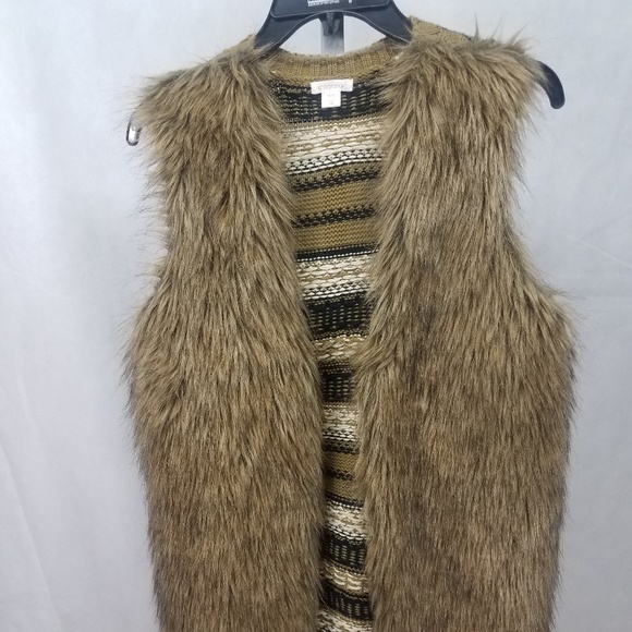 Xhilaration Jackets & Blazers - Xhilaration Faux Fur Vest
